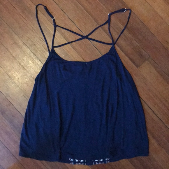 E(Hanger)M Flowy Embroidered Top - Picture 6 of 8